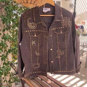 Western,Country, Boho, Brn Studded Embellished Jean Jacket DG2 VTG, EXLG